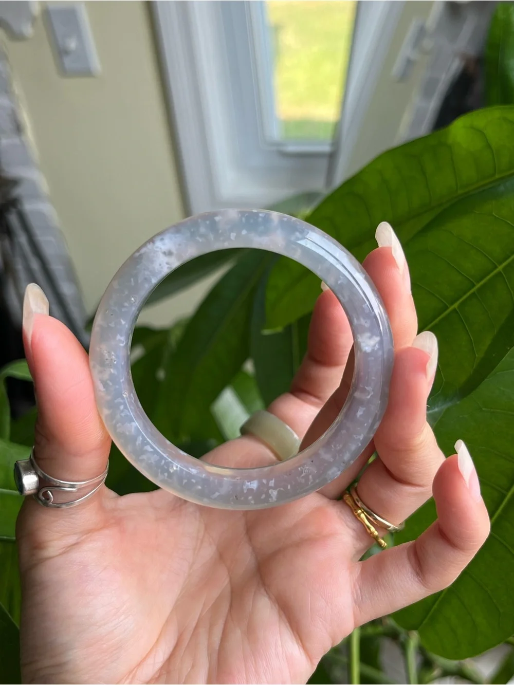 Natural Brazilian Agate Bangle Bracelet Icy Grey Snowstorm - XS D: 49.0-49.1mm